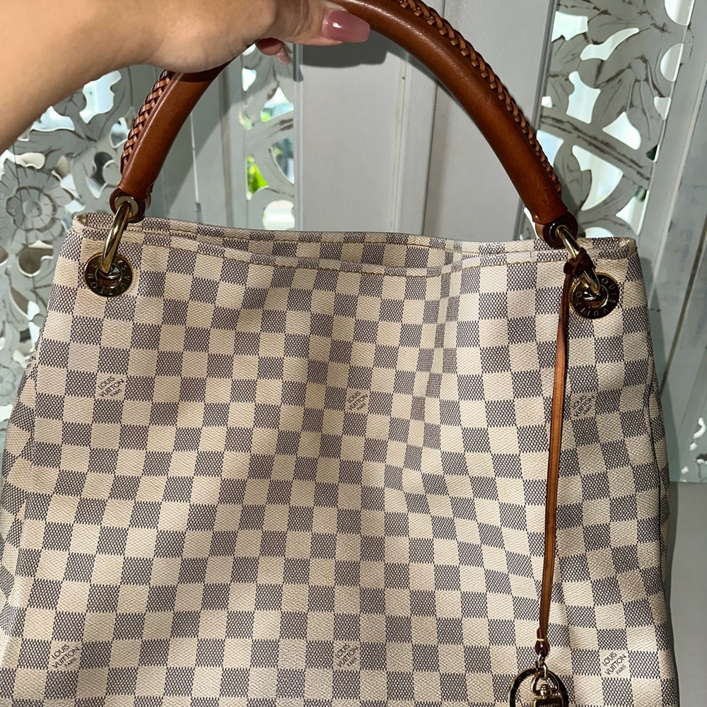 Louis Vuitton Artsy Damier Azur MM Handbag